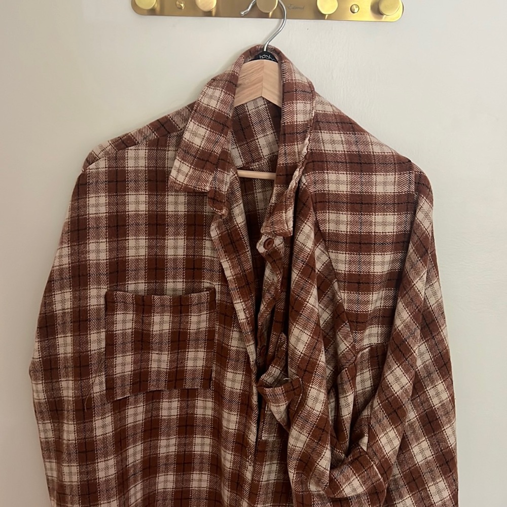 boohoo oversized flannel.